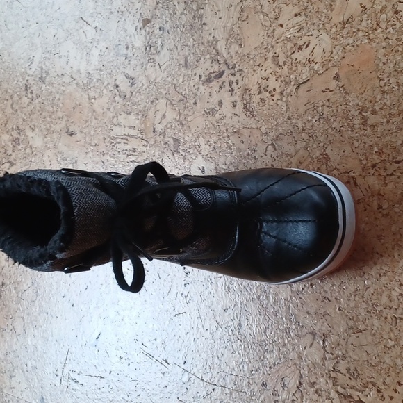 JBU Brenda all weather Vegan leather boots,  EUC - Picture 3 of 10